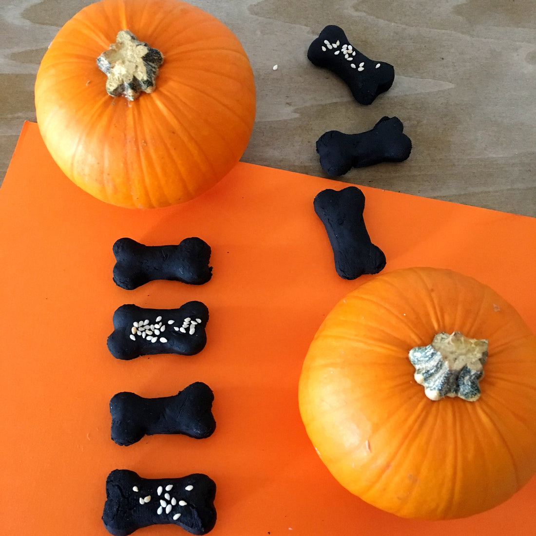 Charcoal fresh breath treats- DIY dog treats SPECIAL Halloween